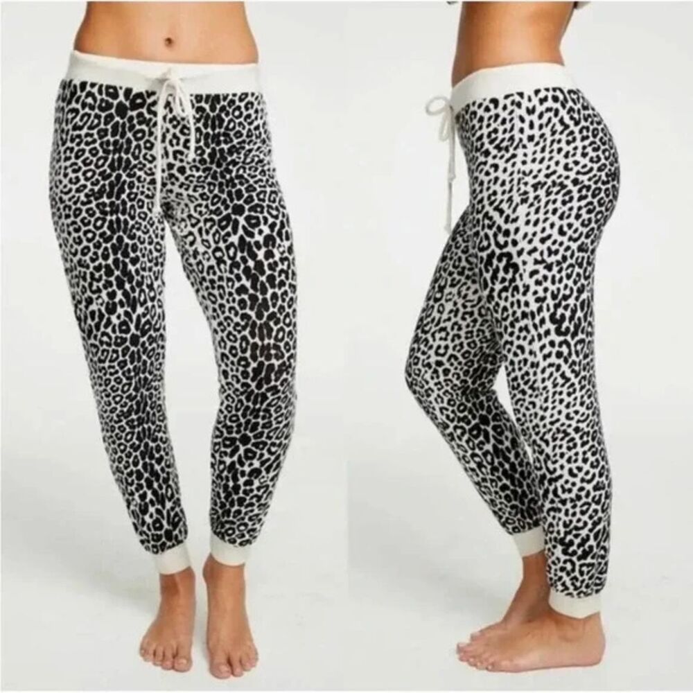 Chaser Cozy Knit Cuffed Drawstring Joggers Vanilla Cheetah Size small loungewear